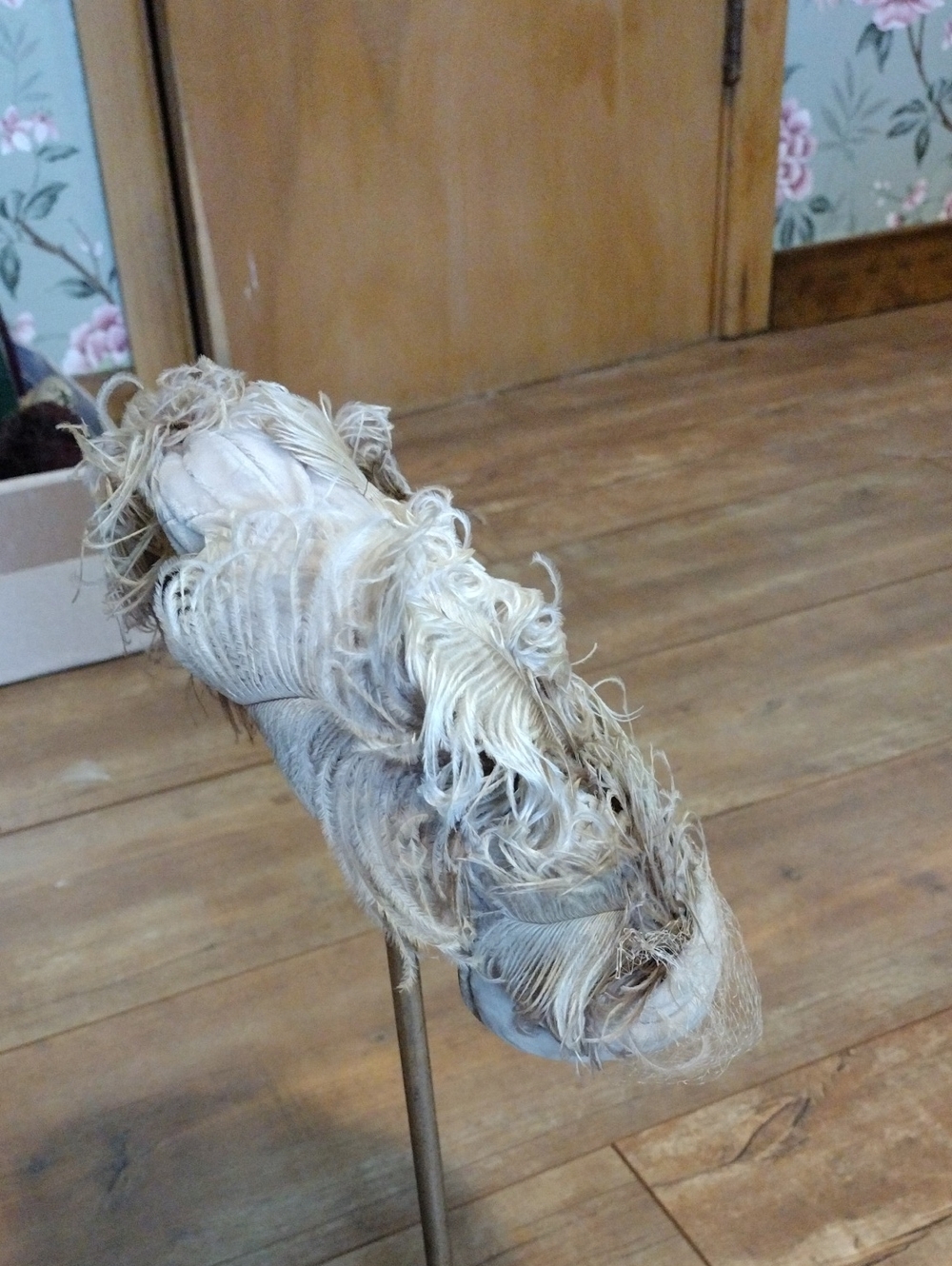 Feather Trimmed Beige Cocktail Hat - Picture 3 of 8